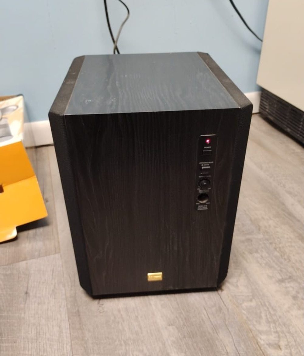 ONKYO SKW-320 Powered Subwoofer Dual Side Firing 8" - 1998